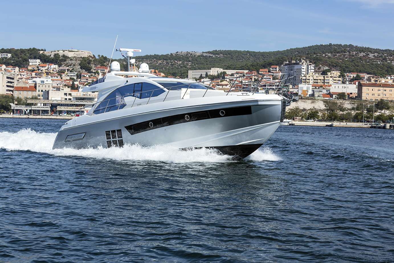 Luxury Crewed Motor Yacht MINI TOO photo 3