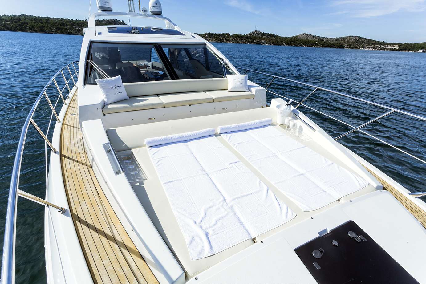 Luxury Crewed Motor Yacht MINI TOO photo 5