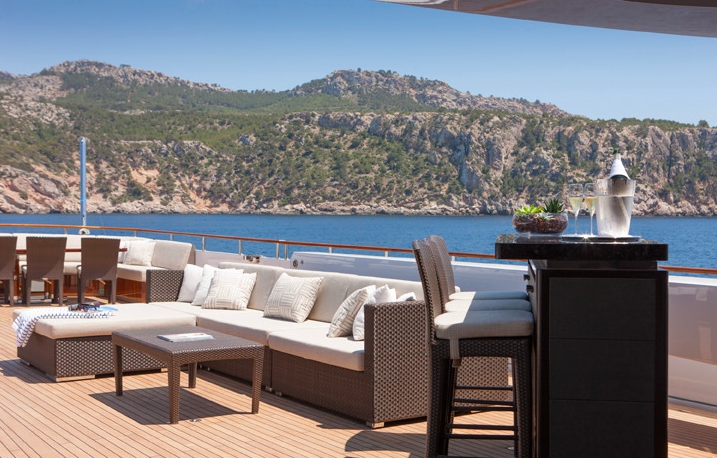 Luxury Crewed Motor Yacht MIRAGE photo 5