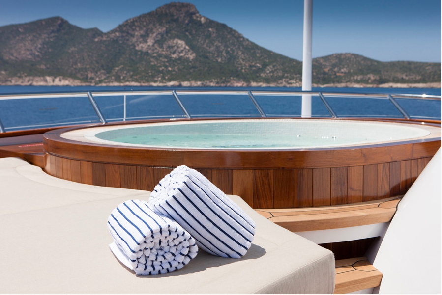 Luxury Crewed Motor Yacht MIRAGE photo 6