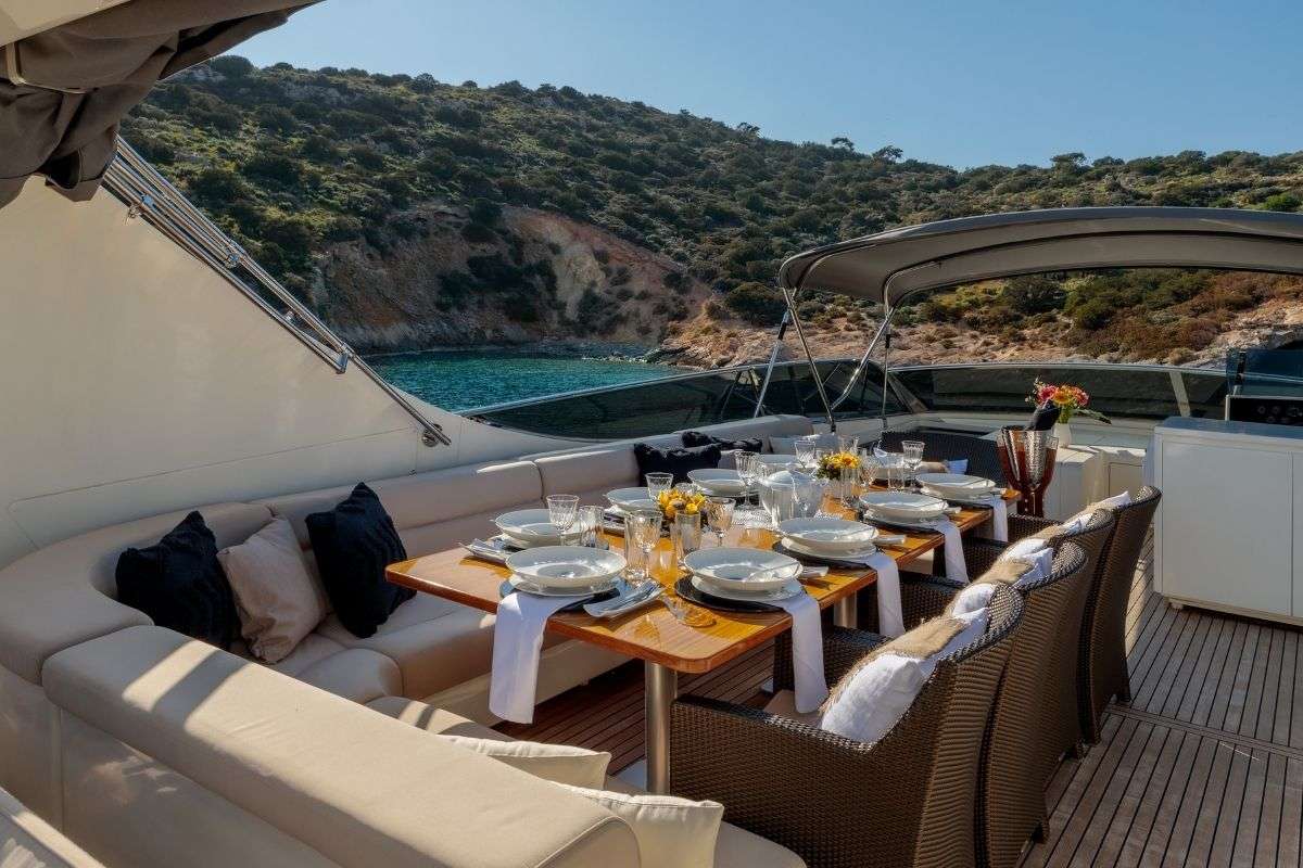 Crewed Motor Yacht MIRAVAL photo 5
