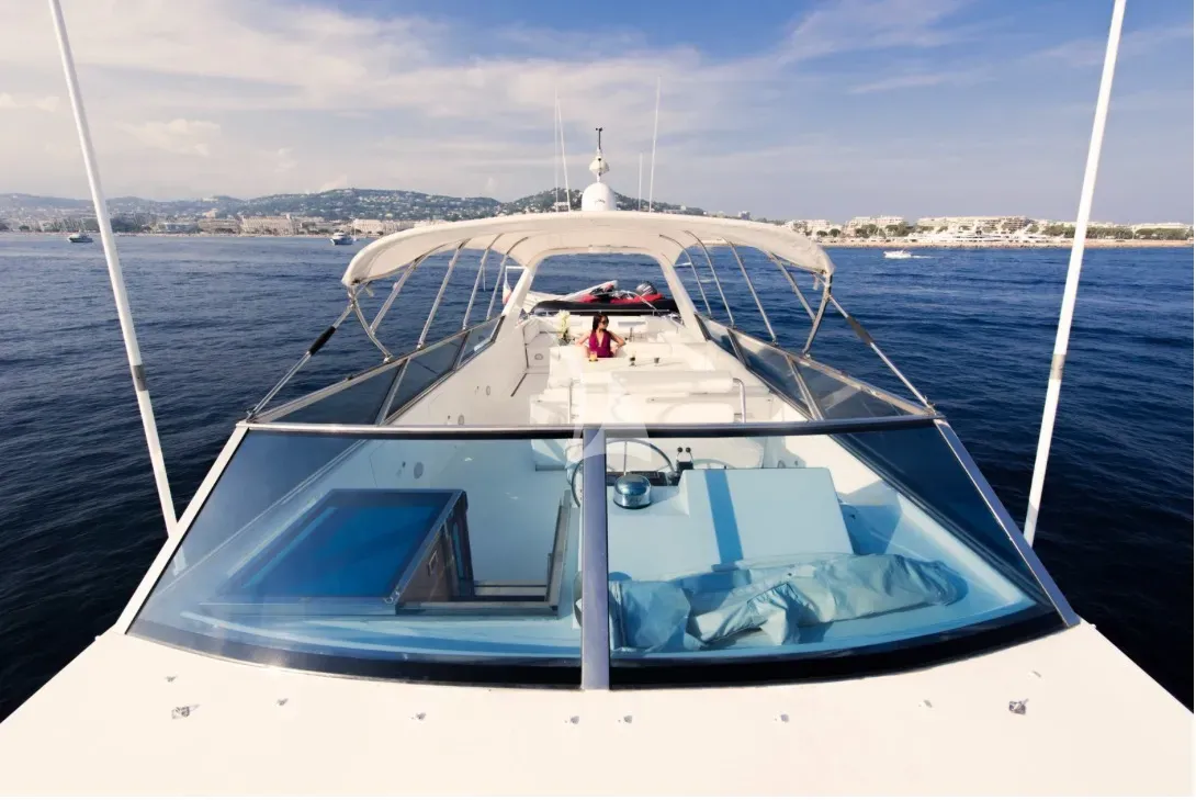 Luxury Crewed Motor Yacht MISS CANDY photo 8