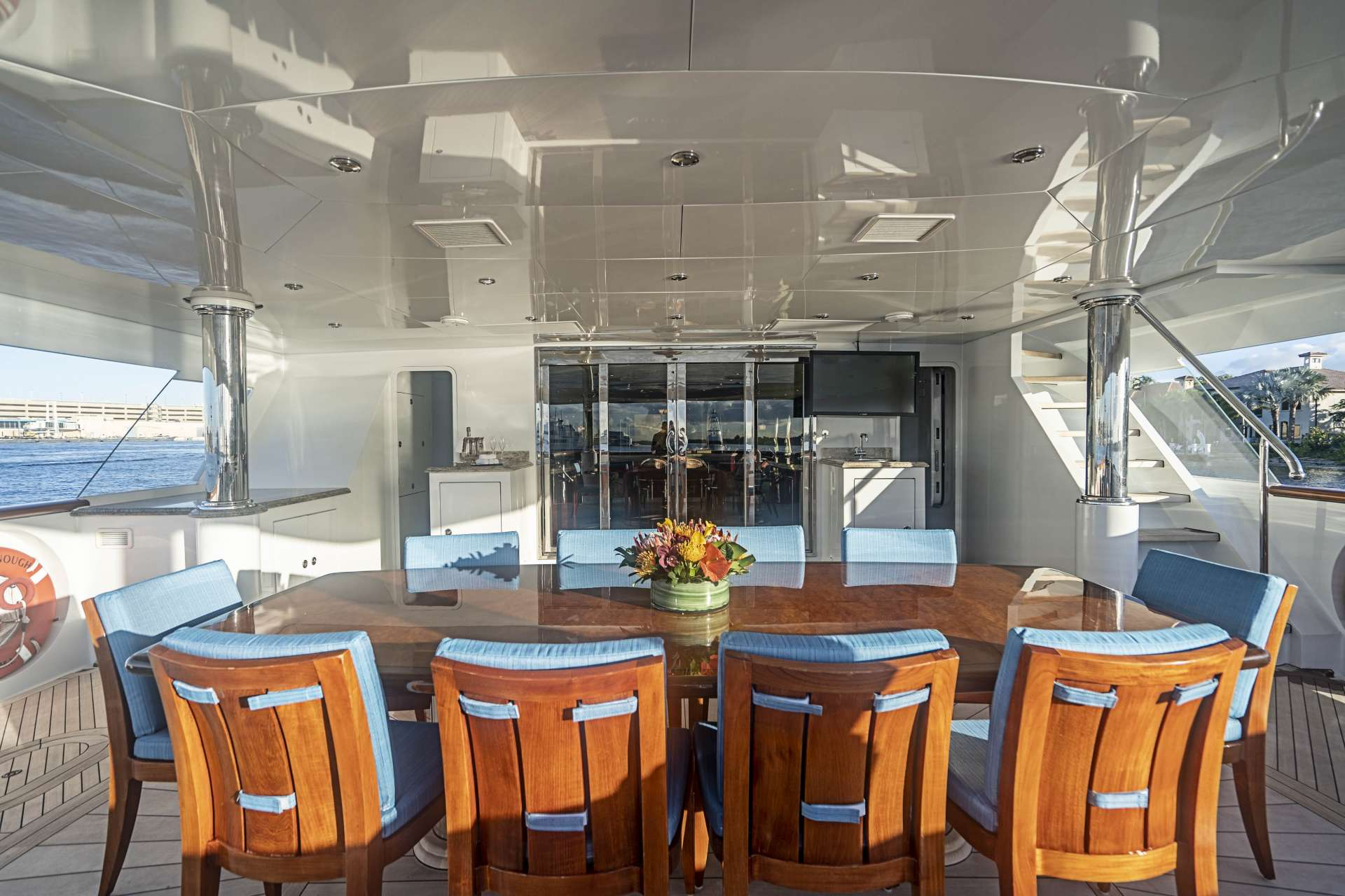 Luxury Crewed Motor Yacht MISS CHRISTINE photo 5