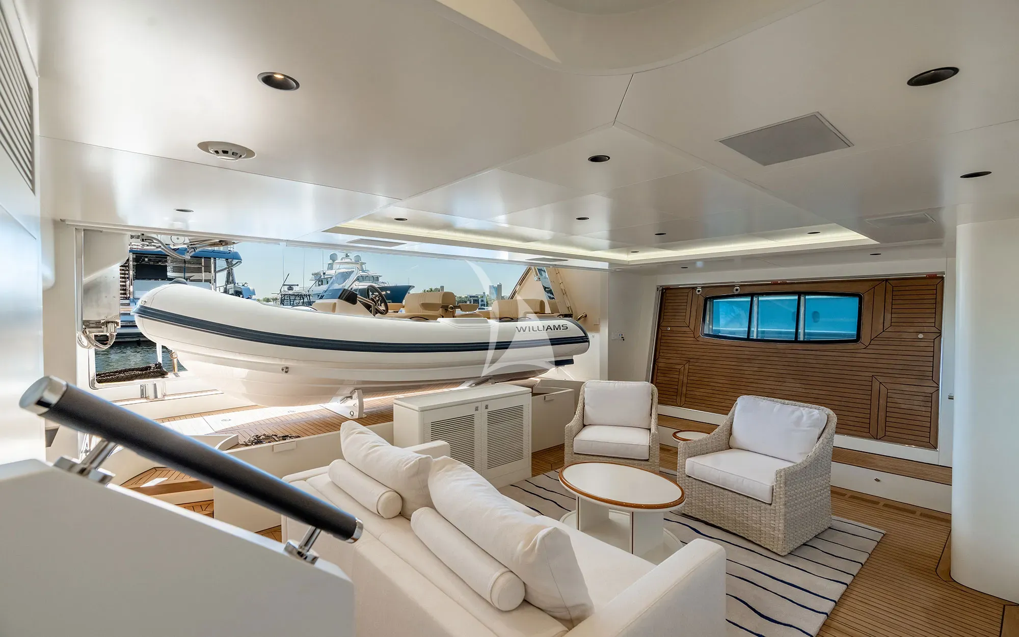 Luxury Crewed Motor Yacht MISS MICHELLE photo 3