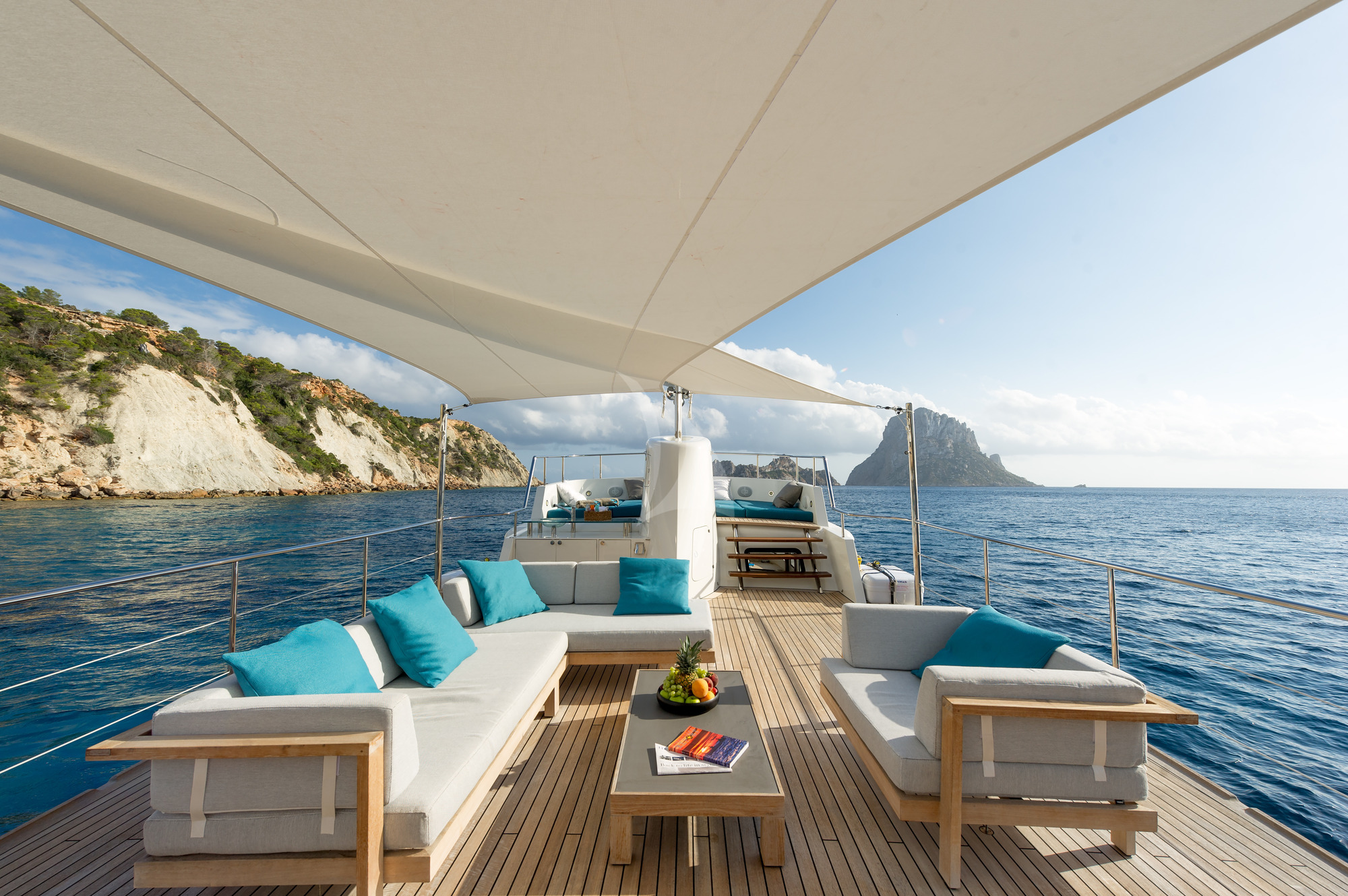 Crewed Motor Yacht MONARA photo 3