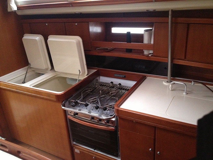 Bareboat Sailing Yacht MONFREID photo 7