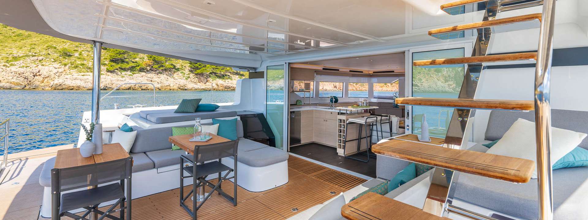 Luxury Crewed Catamaran MONTECRISTO photo 8