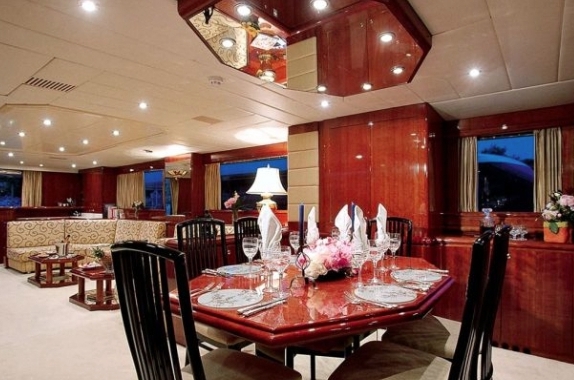 Luxury Crewed Motor Yacht MOONRAKER II photo 4