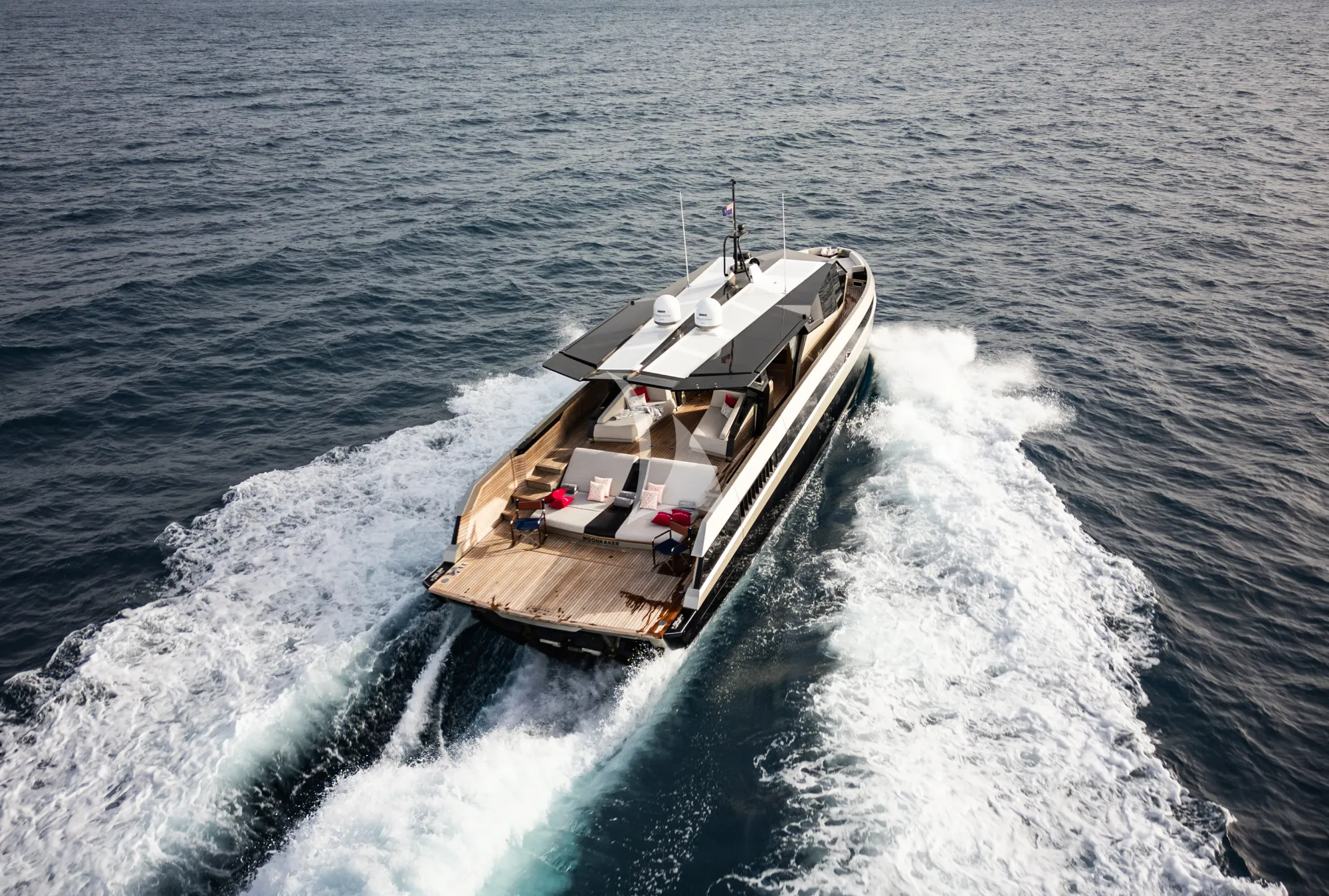 Luxury Crewed Motor Yacht MOONRAKER photo 5