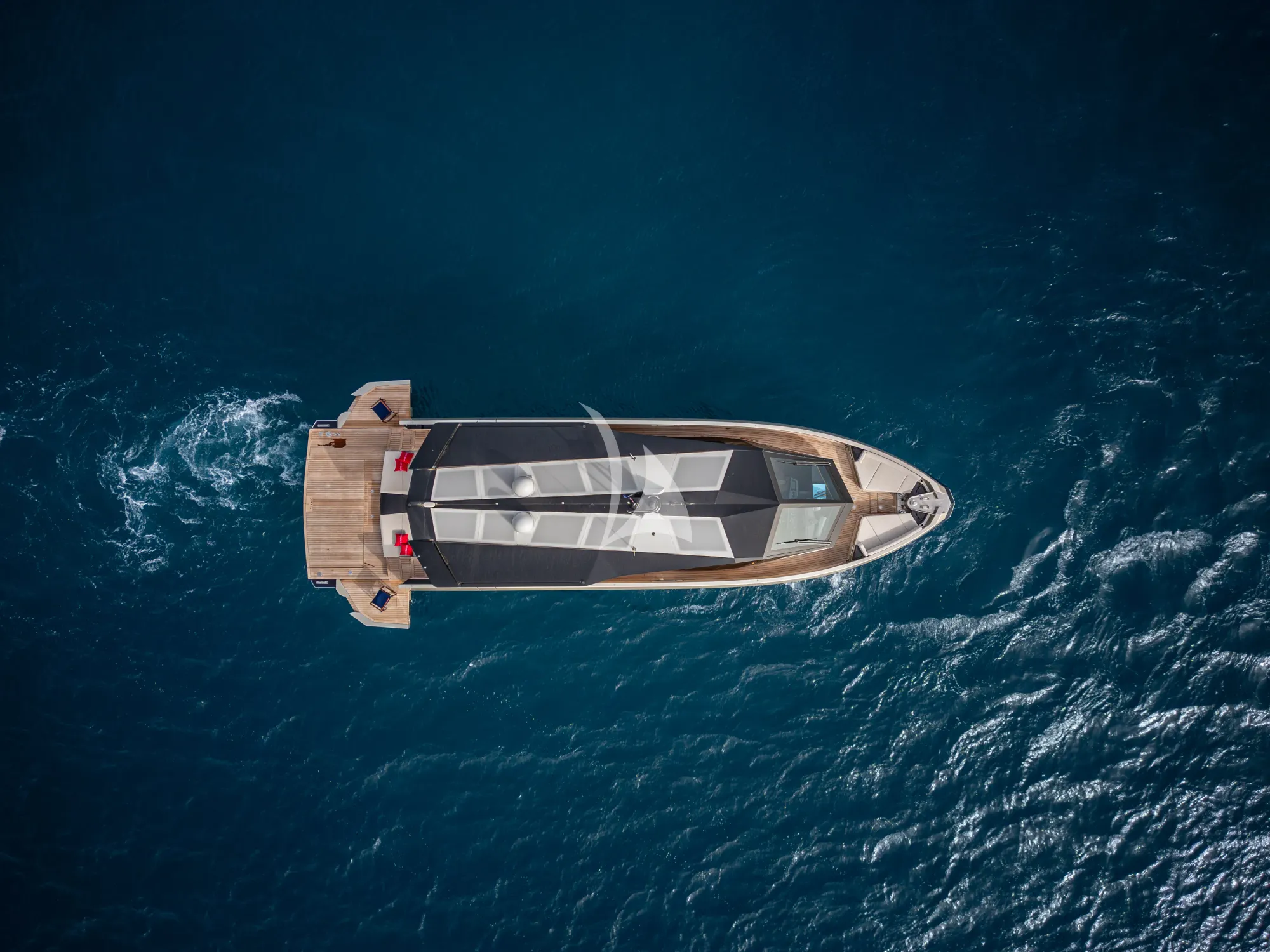 Luxury Crewed Motor Yacht MOONRAKER photo 8