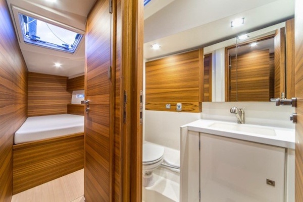 Bareboat Sailing Yacht More 55 photo 7