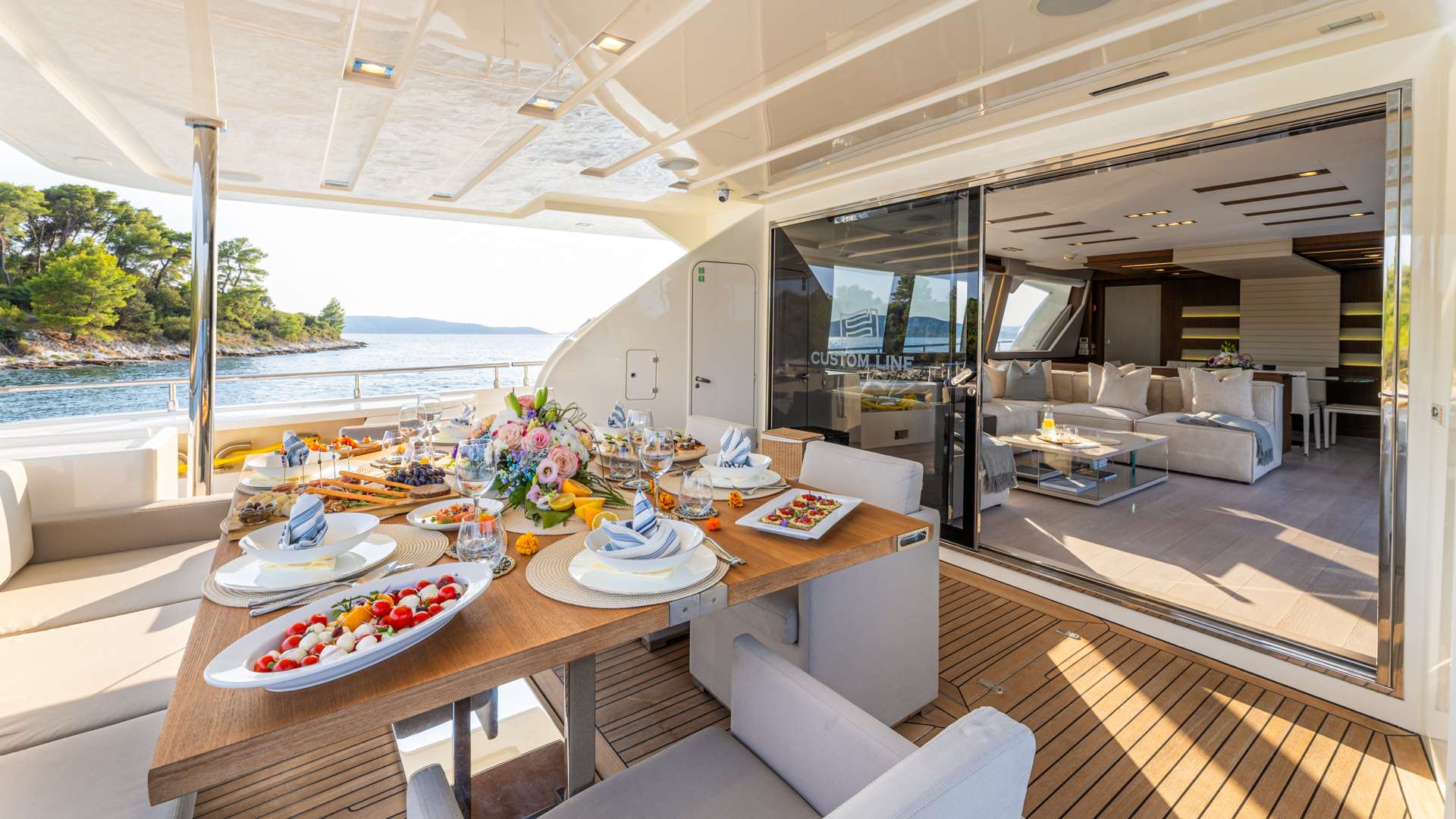 Luxury Crewed Motor Yacht MORNING STAR photo 6