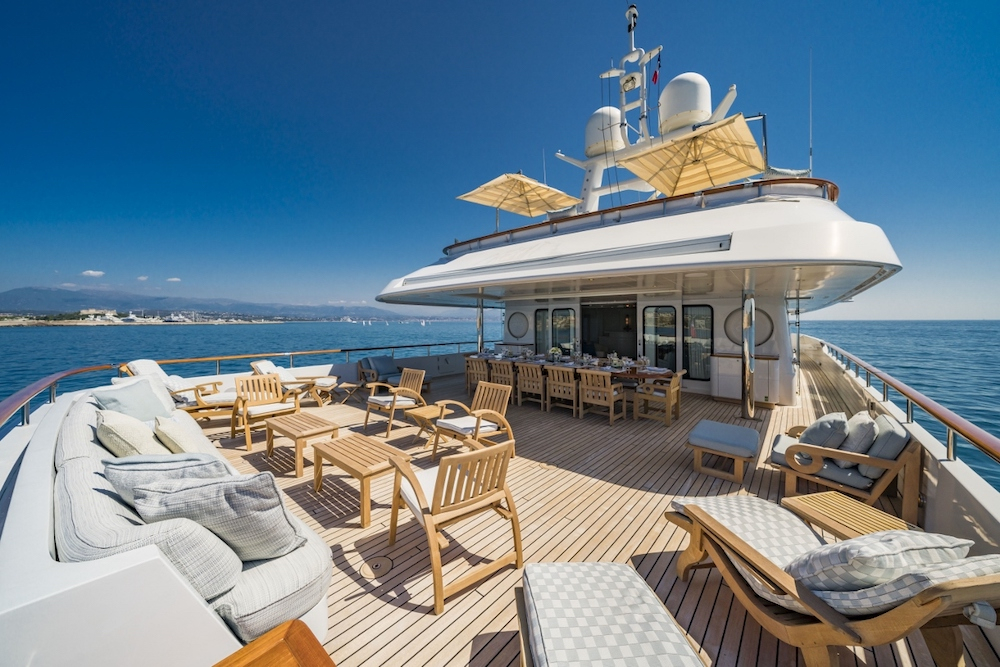 Luxury Crewed Motor Yacht MOSAIQUE photo 4