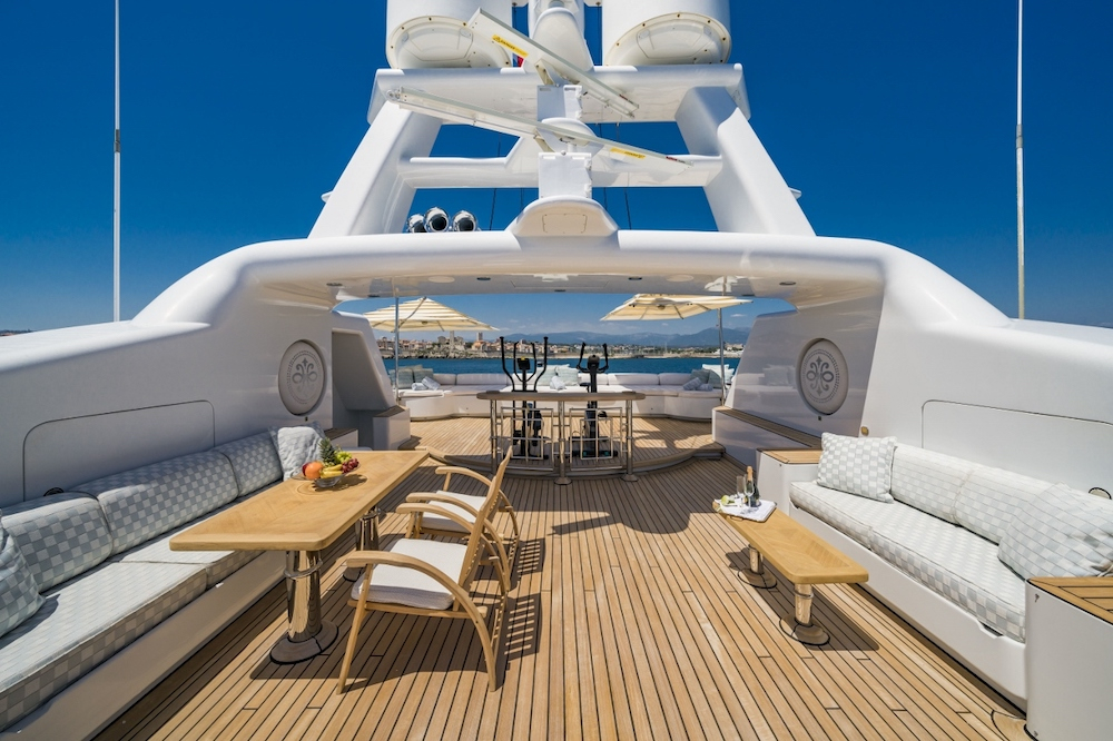Luxury Crewed Motor Yacht MOSAIQUE photo 6