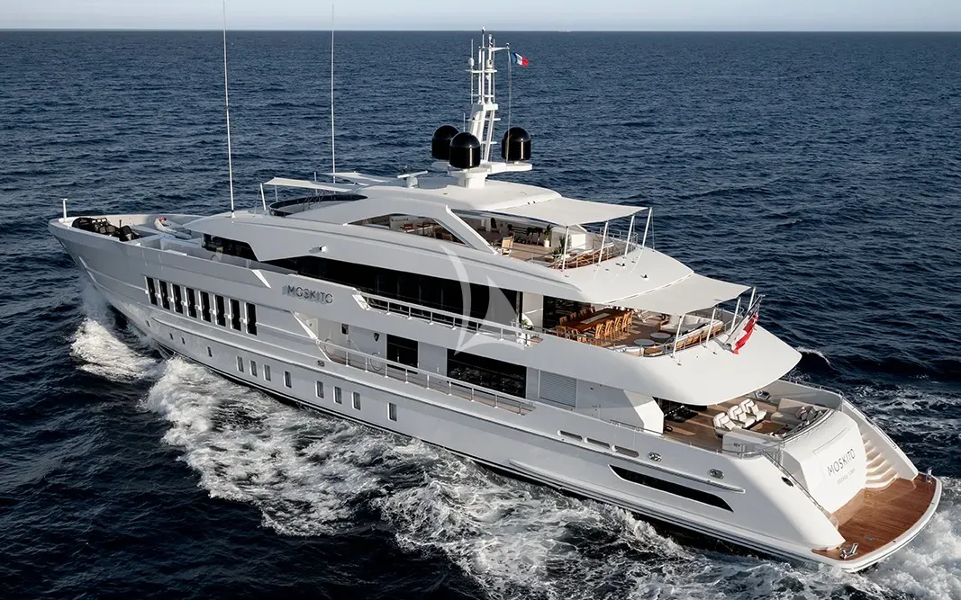 Luxury Crewed Catamaran MOSKITO photo 3