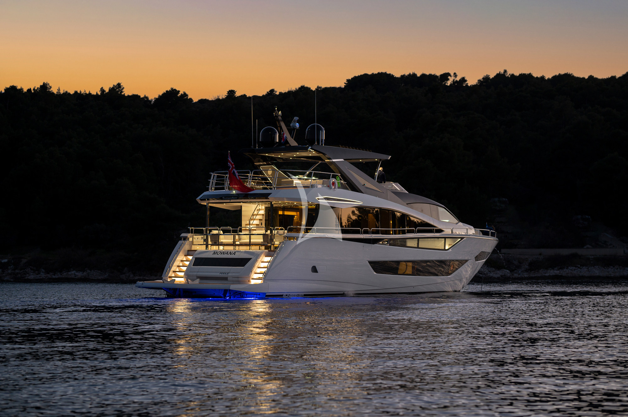 Crewed Motor Yacht MOWANA photo 8