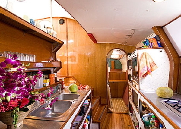 Bareboat Sailing Yacht Mumby 48 photo 7