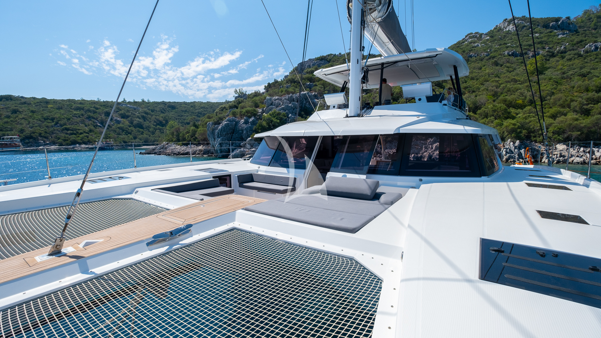 Luxury Crewed Catamaran MUS 3 photo 5