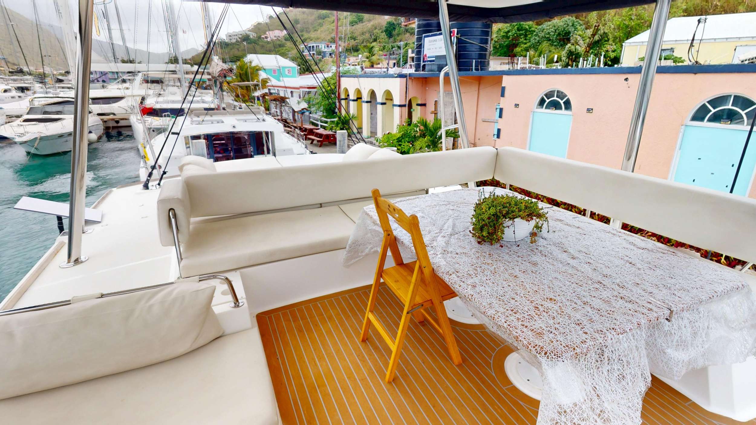 Luxury Crewed Catamaran MY MARINA photo 6