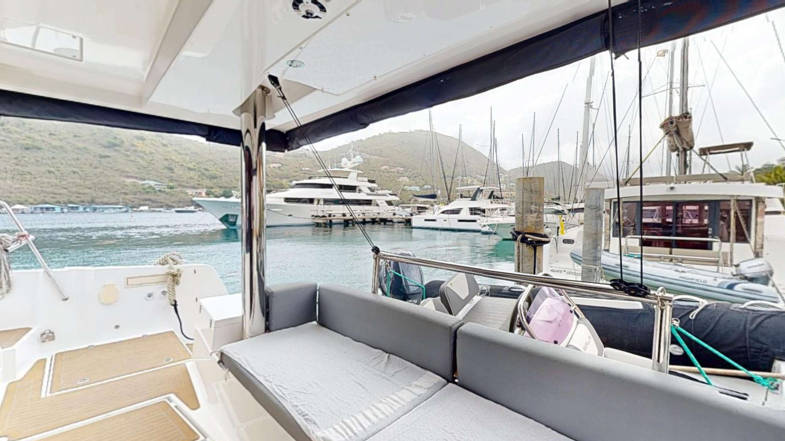 Luxury Crewed Catamaran MY MARINA photo 7