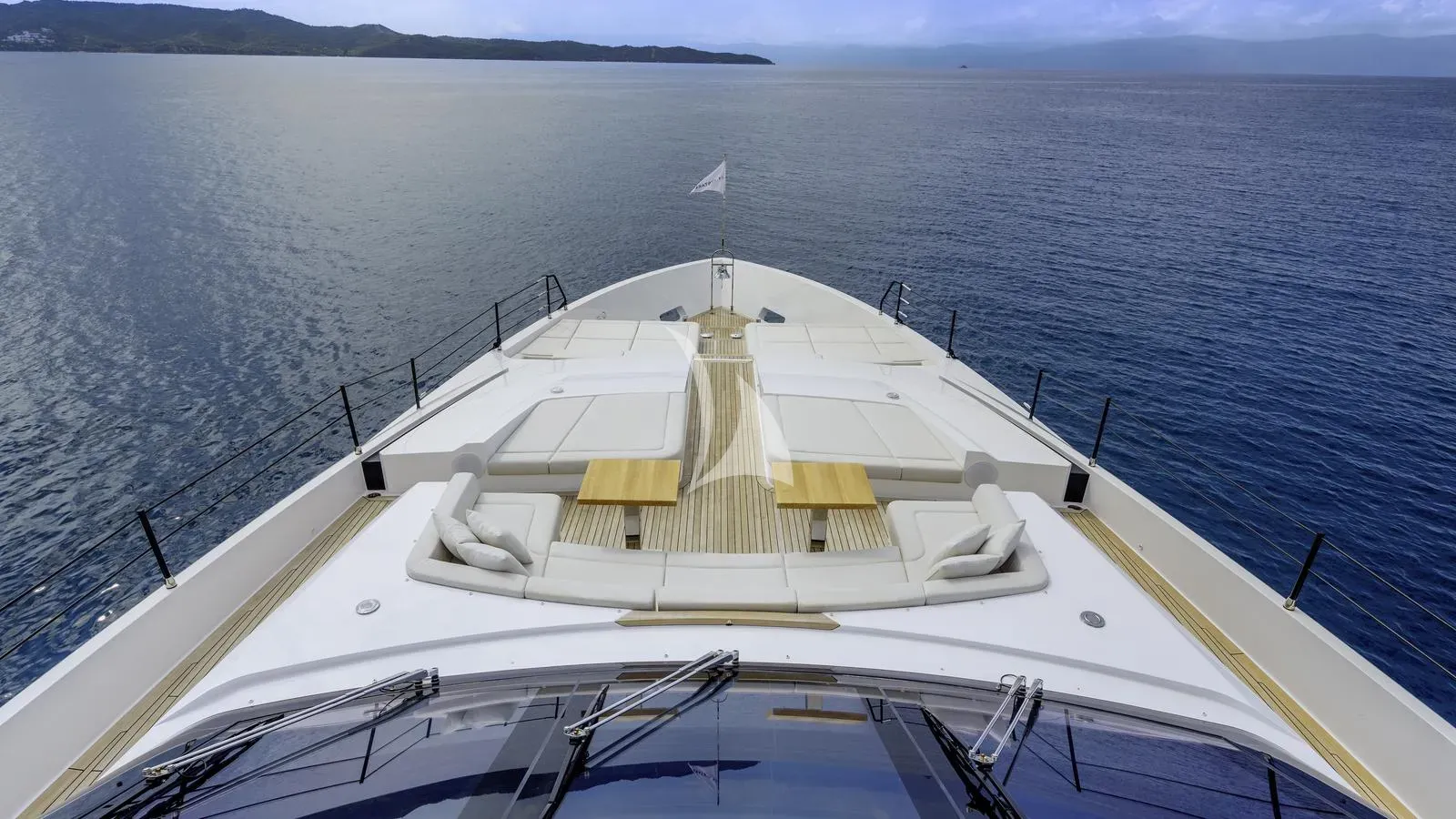 Luxury Crewed Motor Yacht MY MISTAKE photo 7