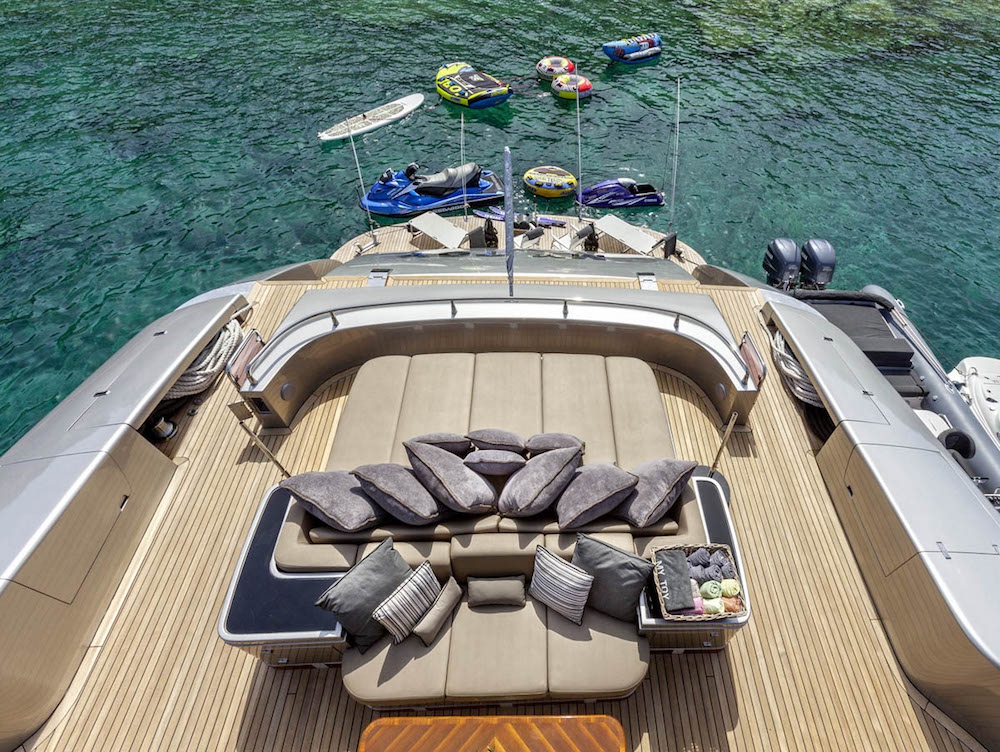 Luxury Crewed Motor Yacht MY TOY photo 5