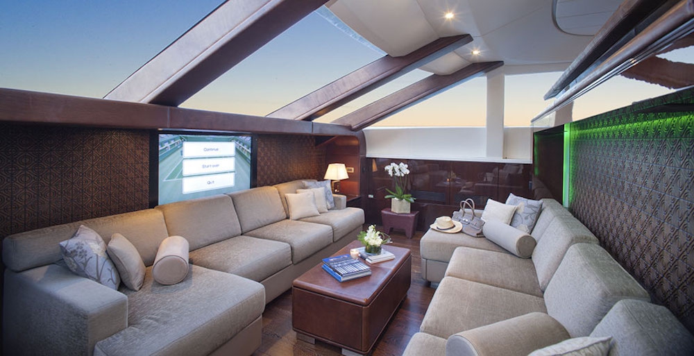 Luxury Crewed Motor Yacht MY TOY photo 7