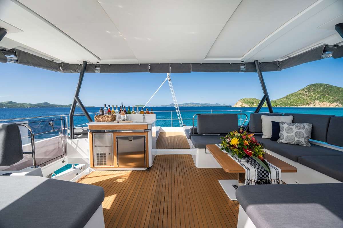 Luxury Crewed Catamaran MY TY photo 7