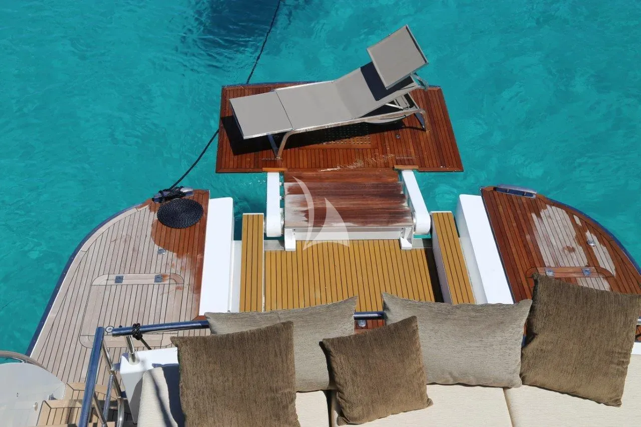 Luxury Crewed Motor Yacht MY WAY photo 8