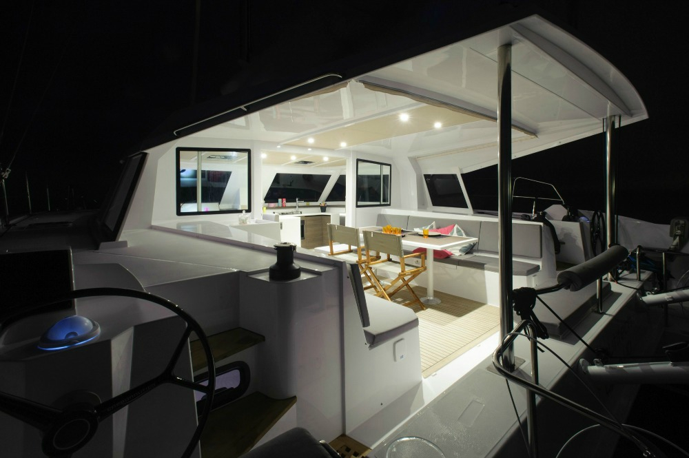 Bareboat Catamaran MYSTIC BLUE photo 3