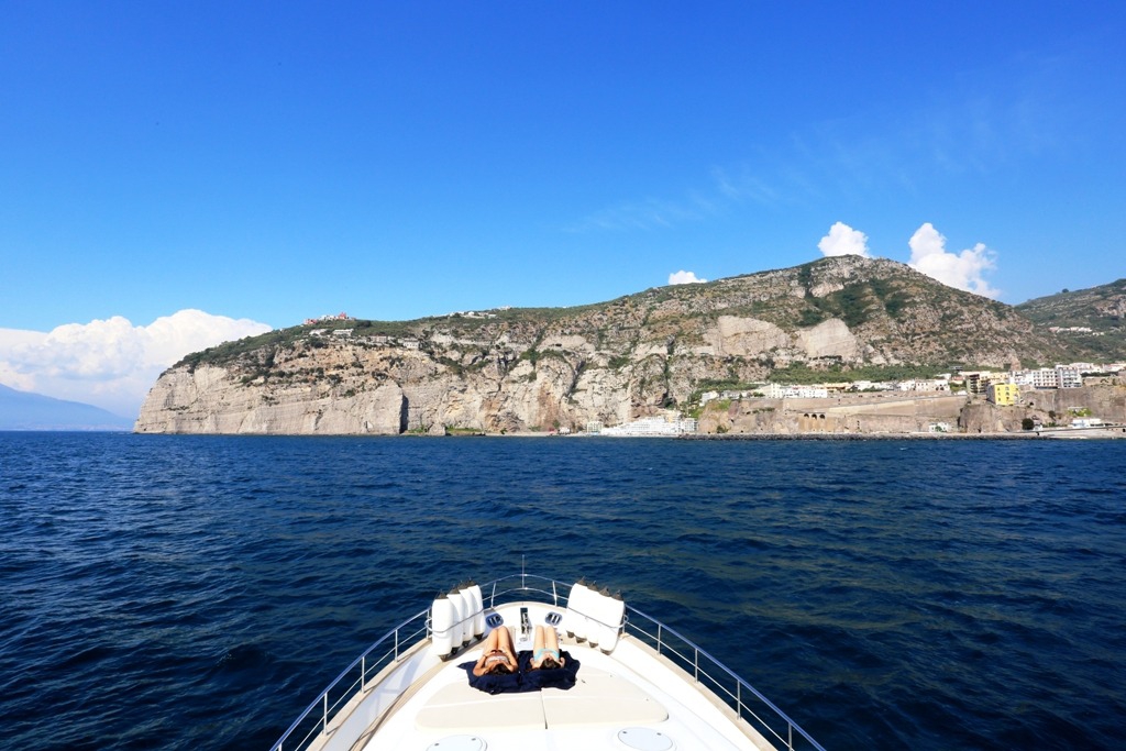 Luxury Crewed Motor Yacht NADAZERO photo 5