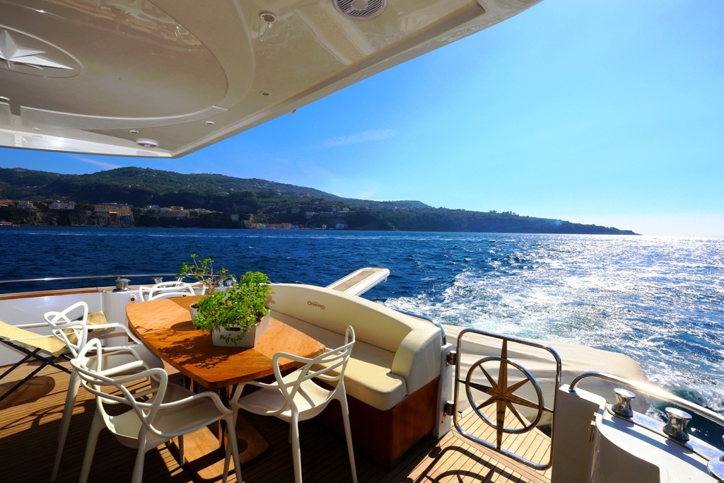 Luxury Crewed Motor Yacht NADAZERO photo 8