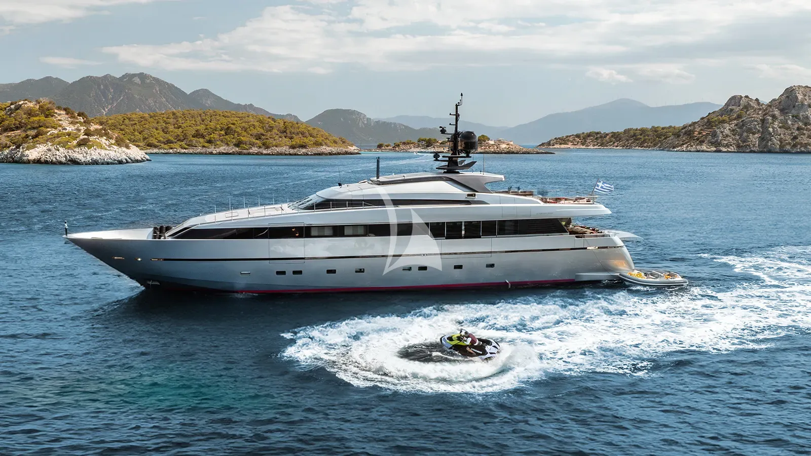 Luxury Crewed Motor Yacht NAIA photo 3