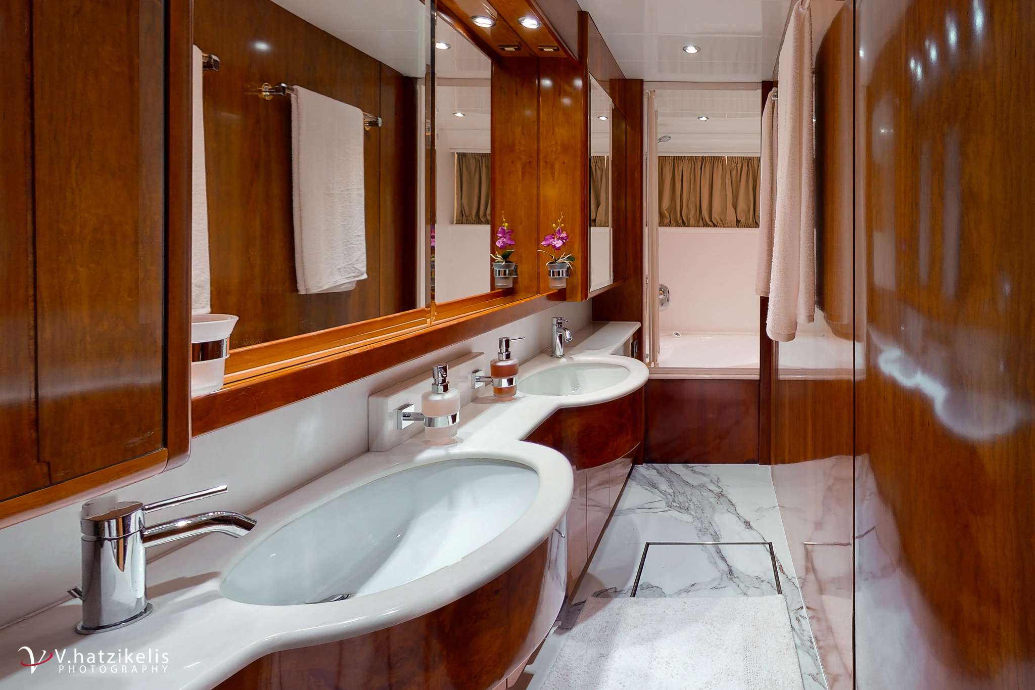 Crewed Motor Yacht NATASSA photo 8