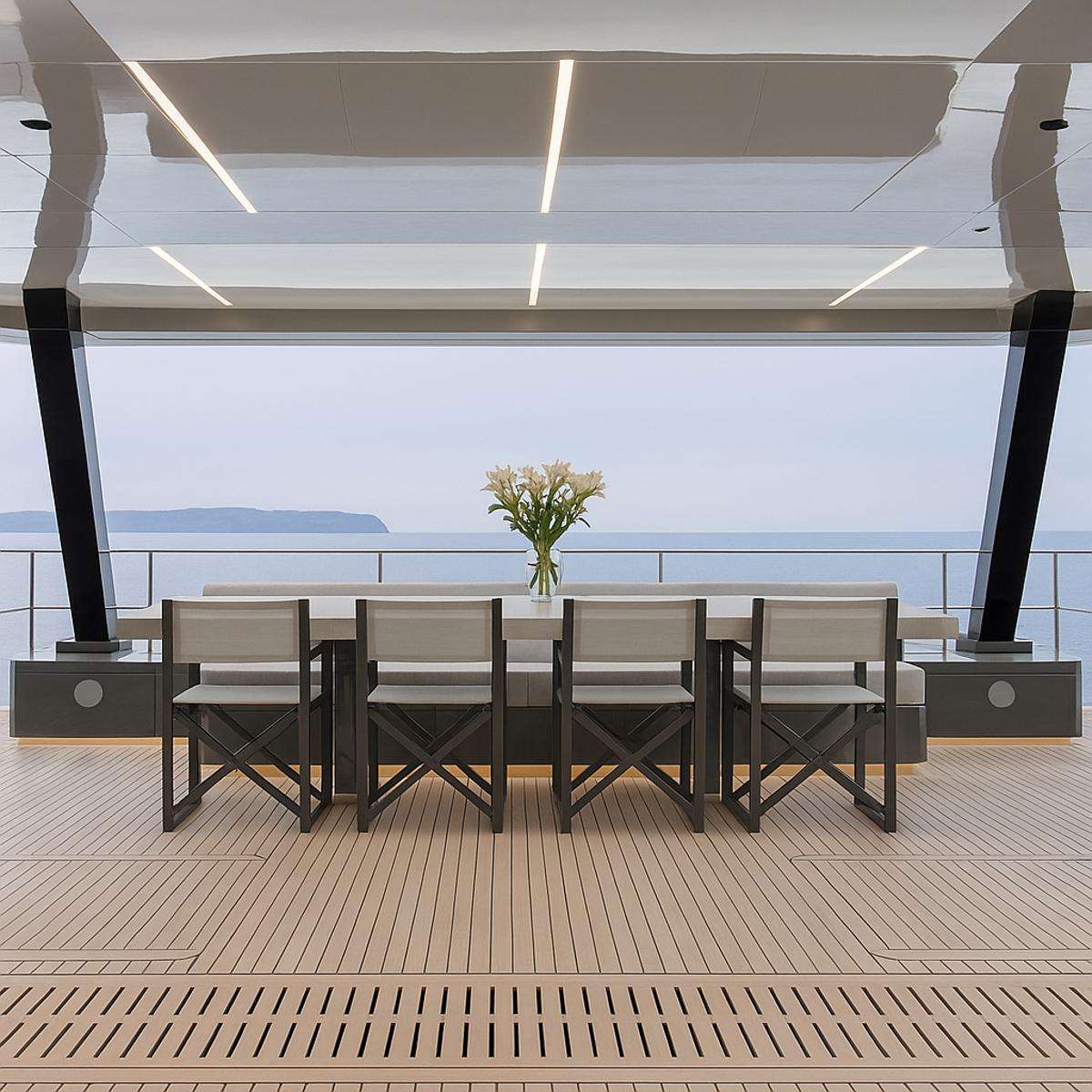 Crewed Power Catamaran NAUTI NICKEL photo 8