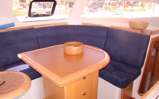 Bareboat Catamaran Nautitech 40 photo 5