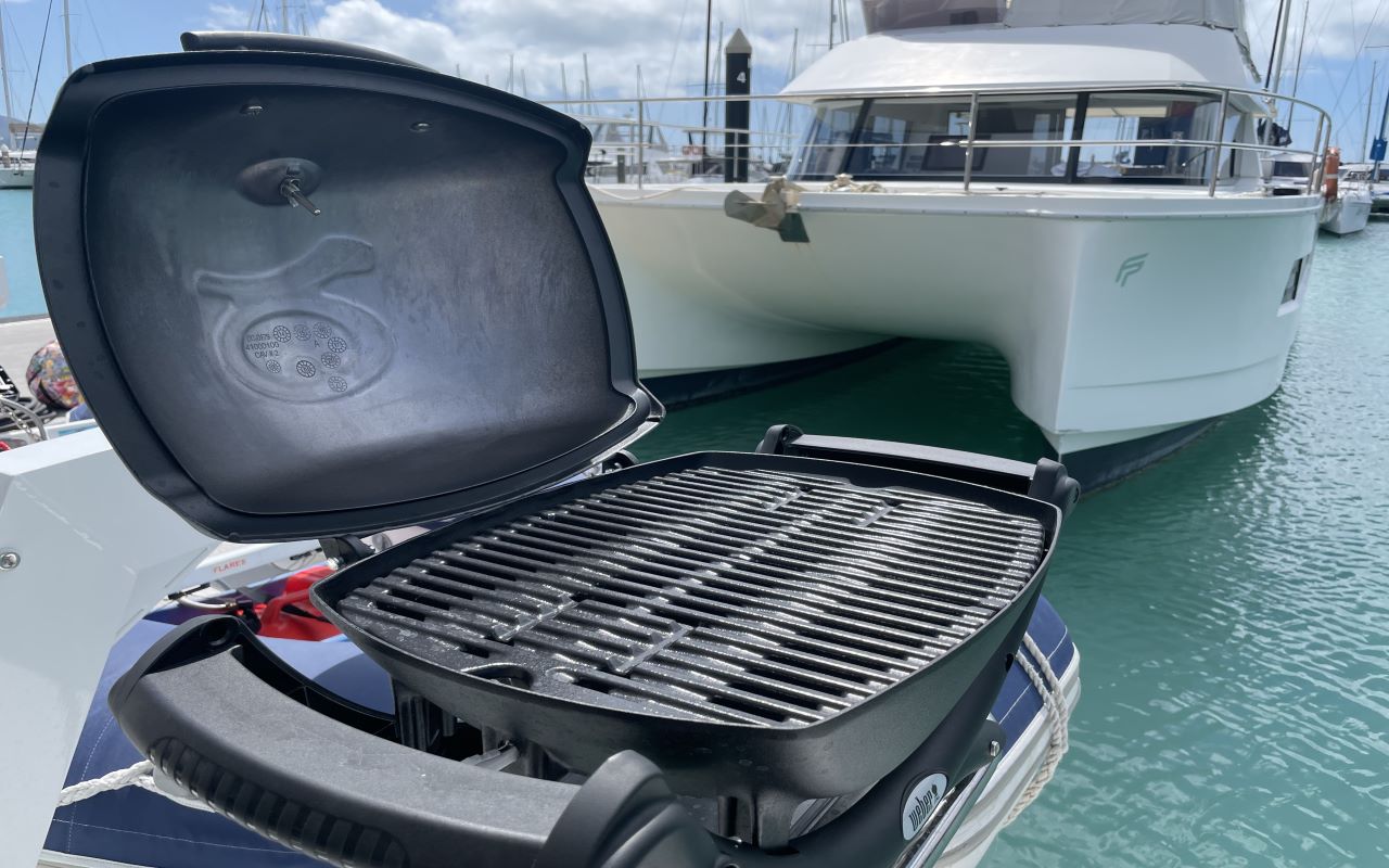 Bareboat Catamaran Nautitech 40 Open photo 7