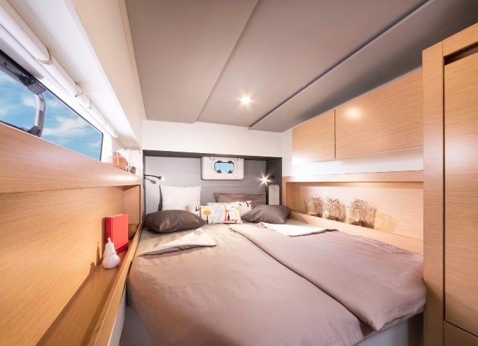 Bareboat Catamaran Nautitech 40 Open photo 6