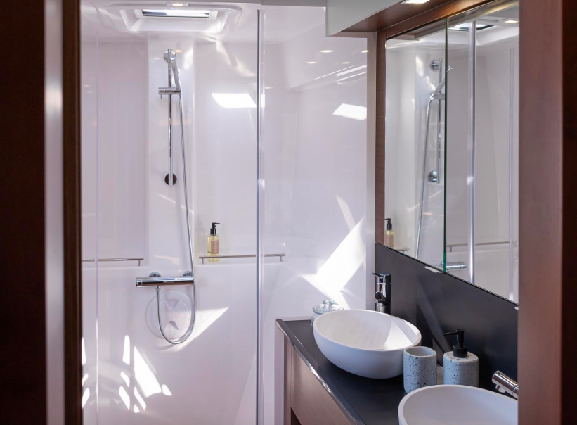 Bareboat Catamaran Nautitech 46 Fly photo 3