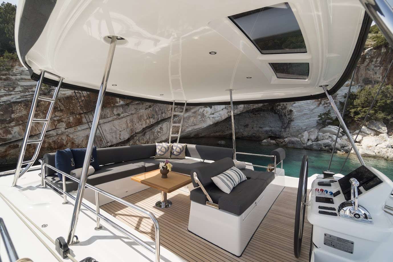 Luxury Crewed Catamaran NAVYA photo 4