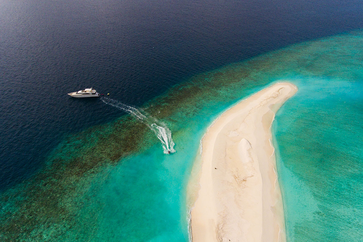 Luxury Crewed Motor Yacht NAWAIMAA photo 4