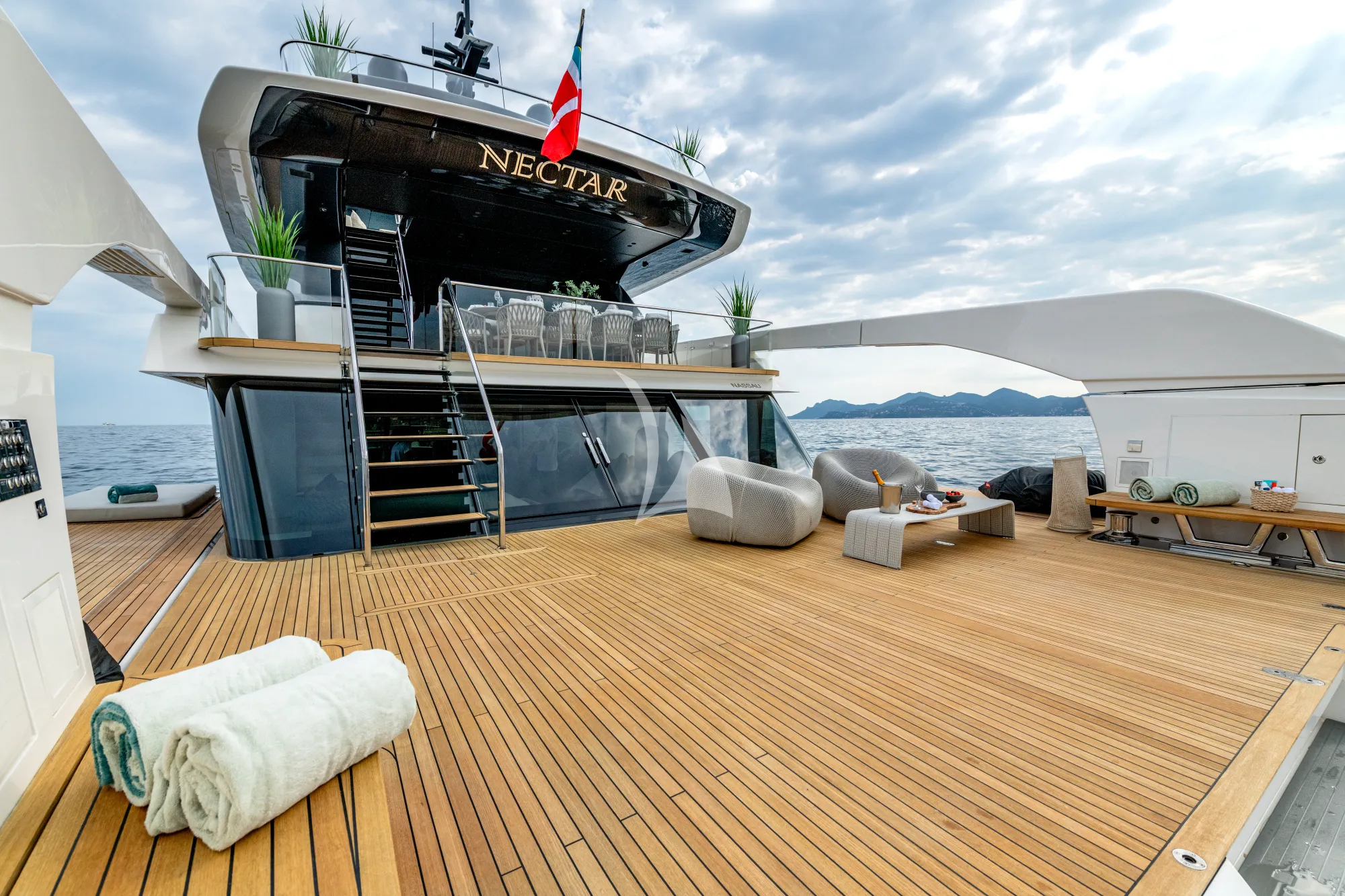Luxury Crewed Motor Yacht NECTAR photo 7