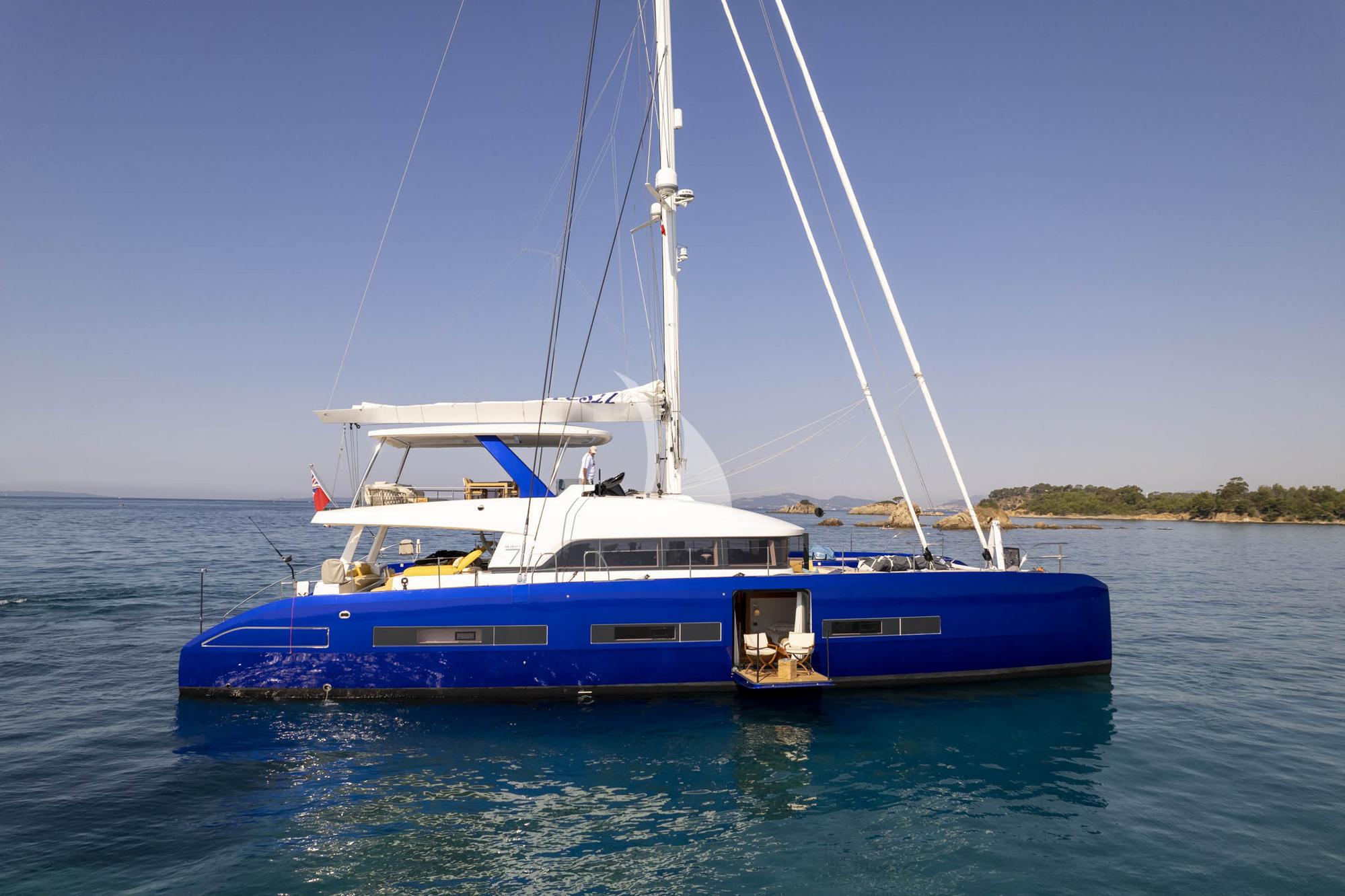 Crewed Catamaran NEFESH photo 6