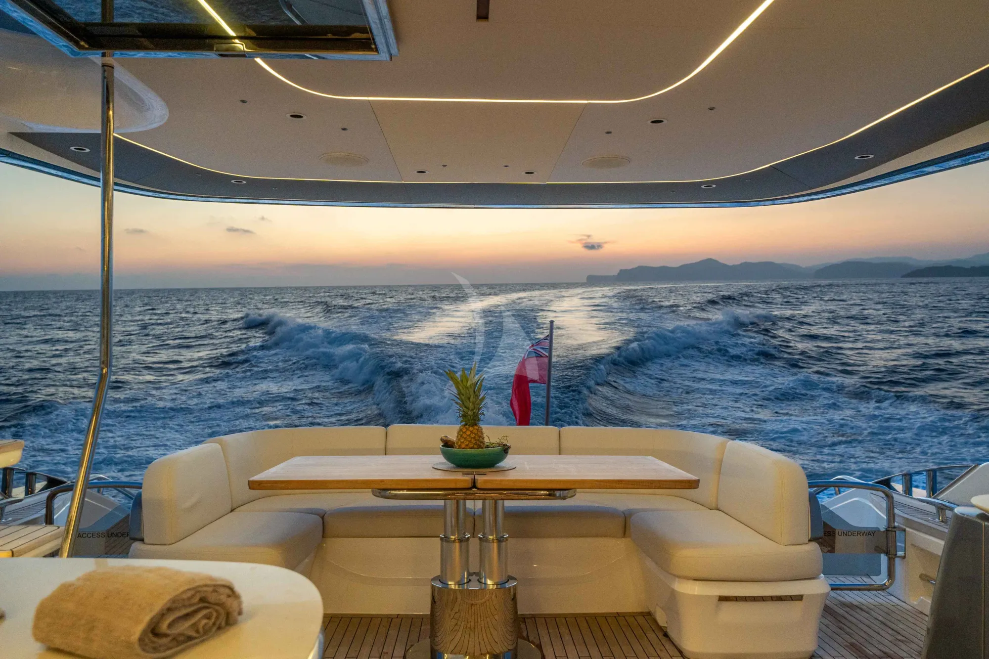 Luxury Crewed Motor Yacht NEGOTIATOR 1 photo 8