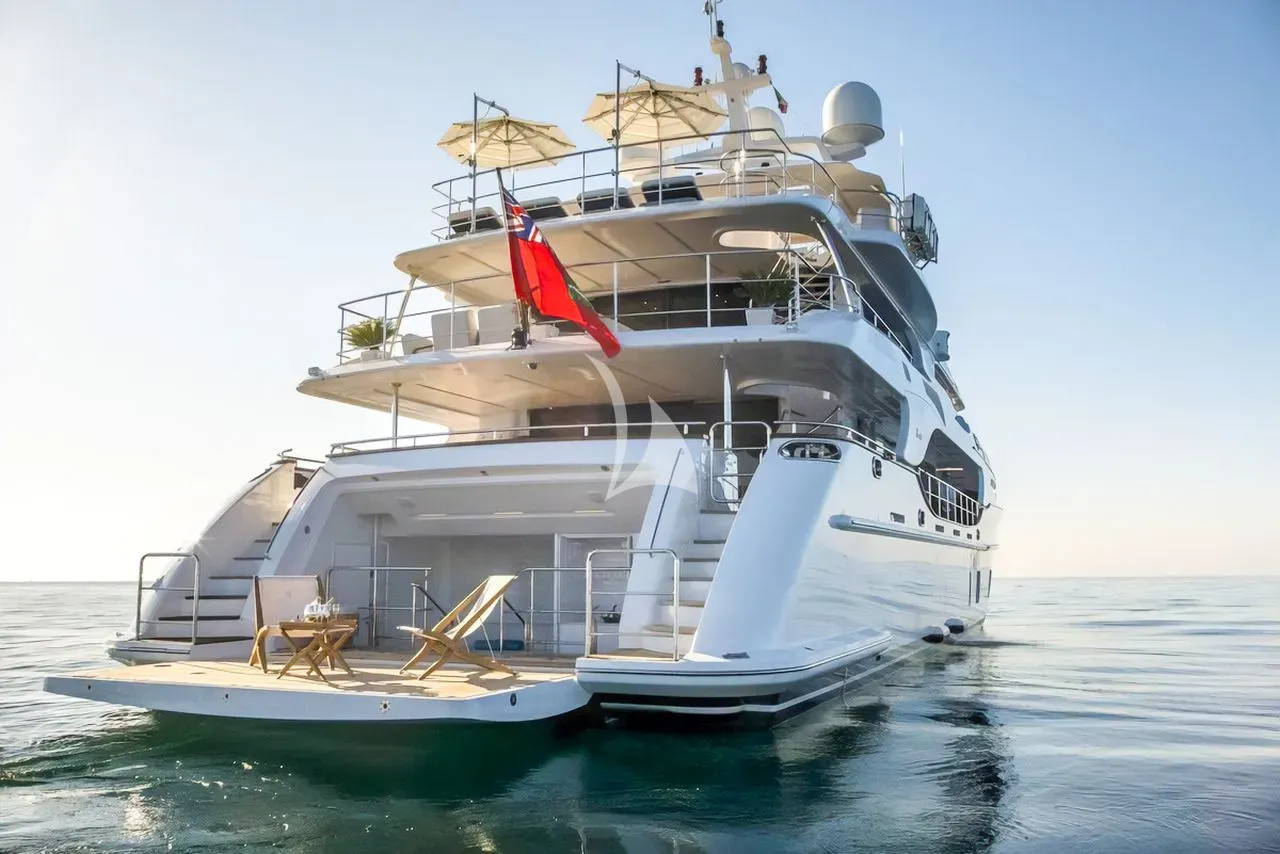 Luxury Crewed Motor Yacht NELA photo 4