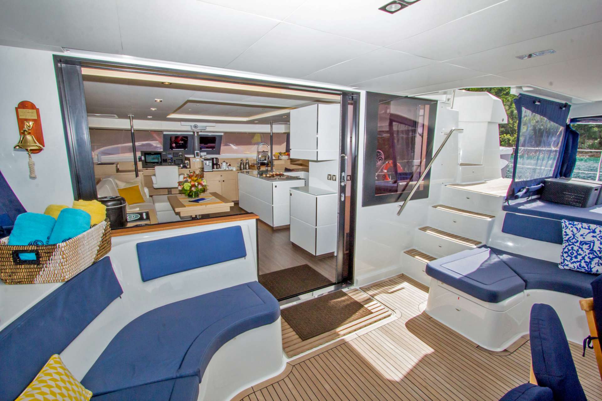 Luxury Crewed Catamaran NENNE photo 3