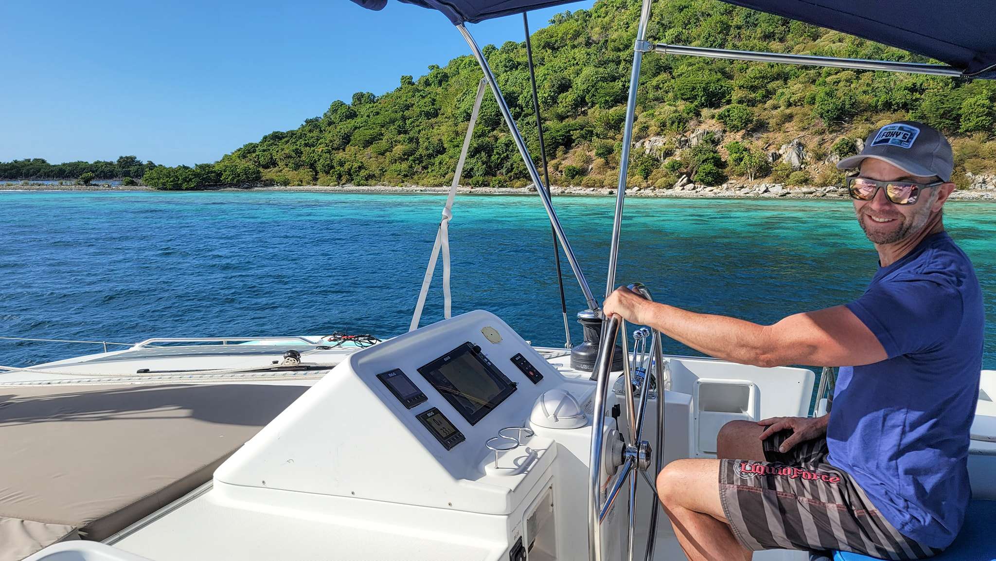 Crewed Catamaran NEON MOON photo 8