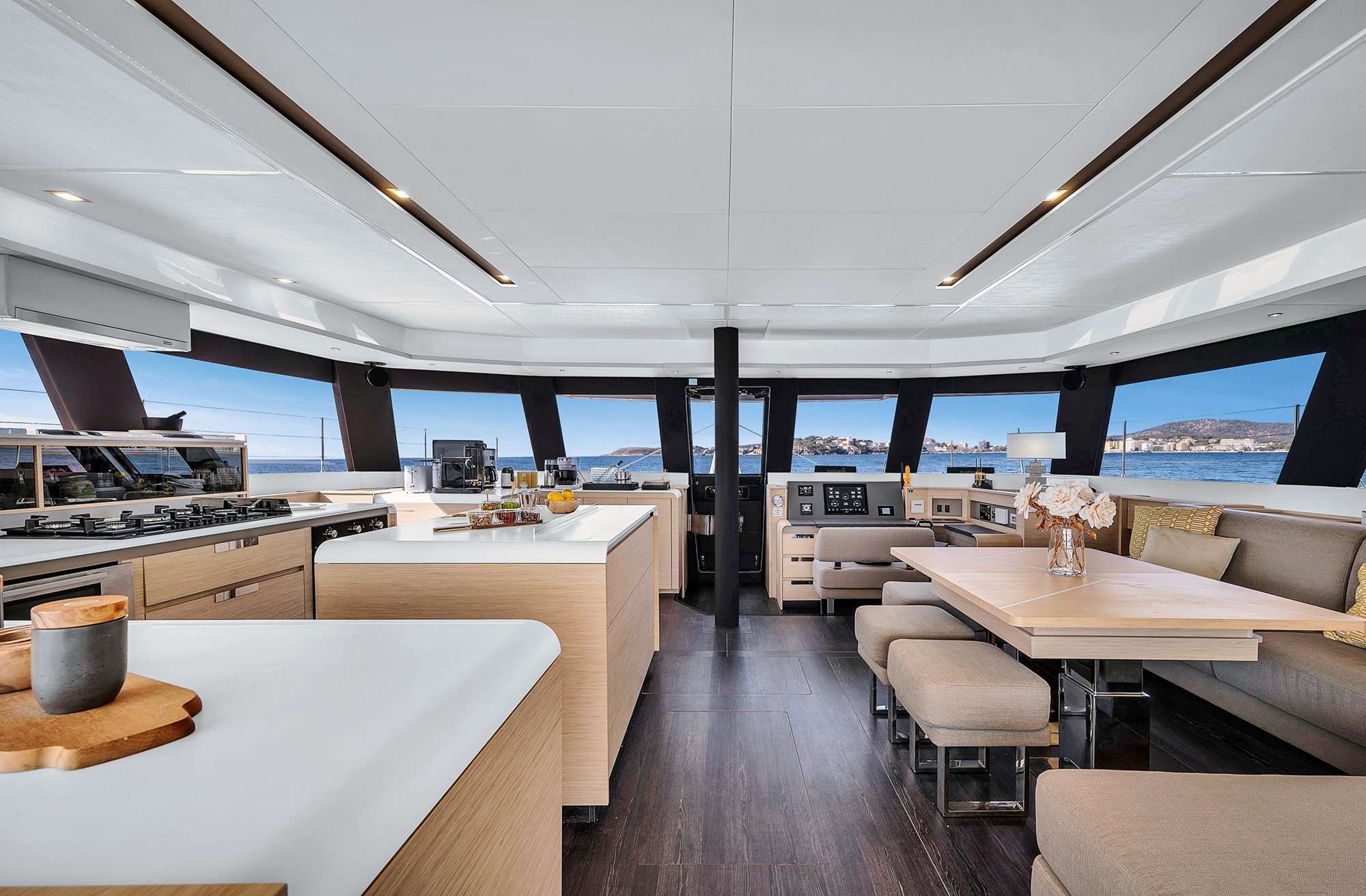 Luxury Crewed Catamaran NEOW photo 8