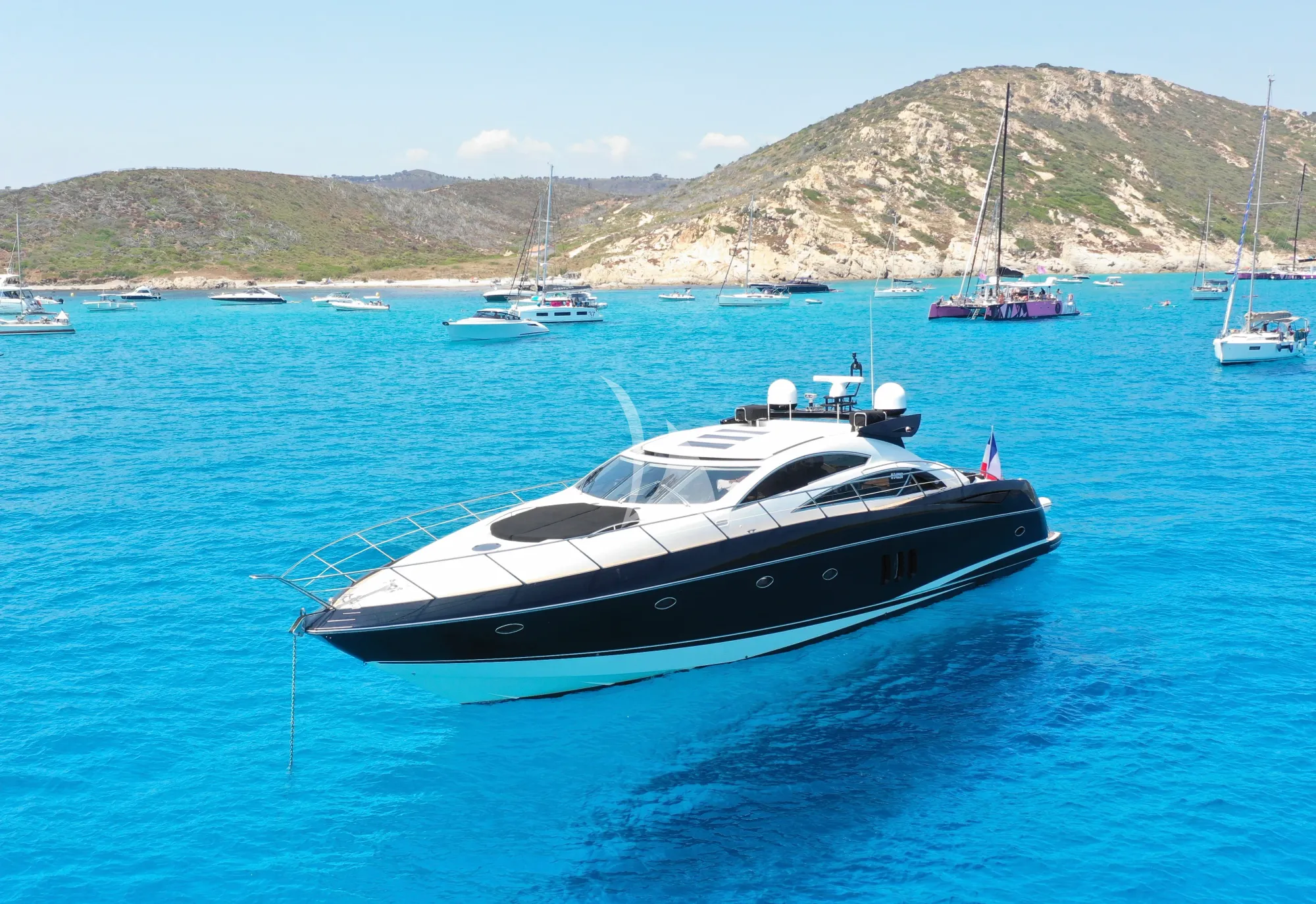 Crewed Motor Yacht NERA OCEANO photo 4