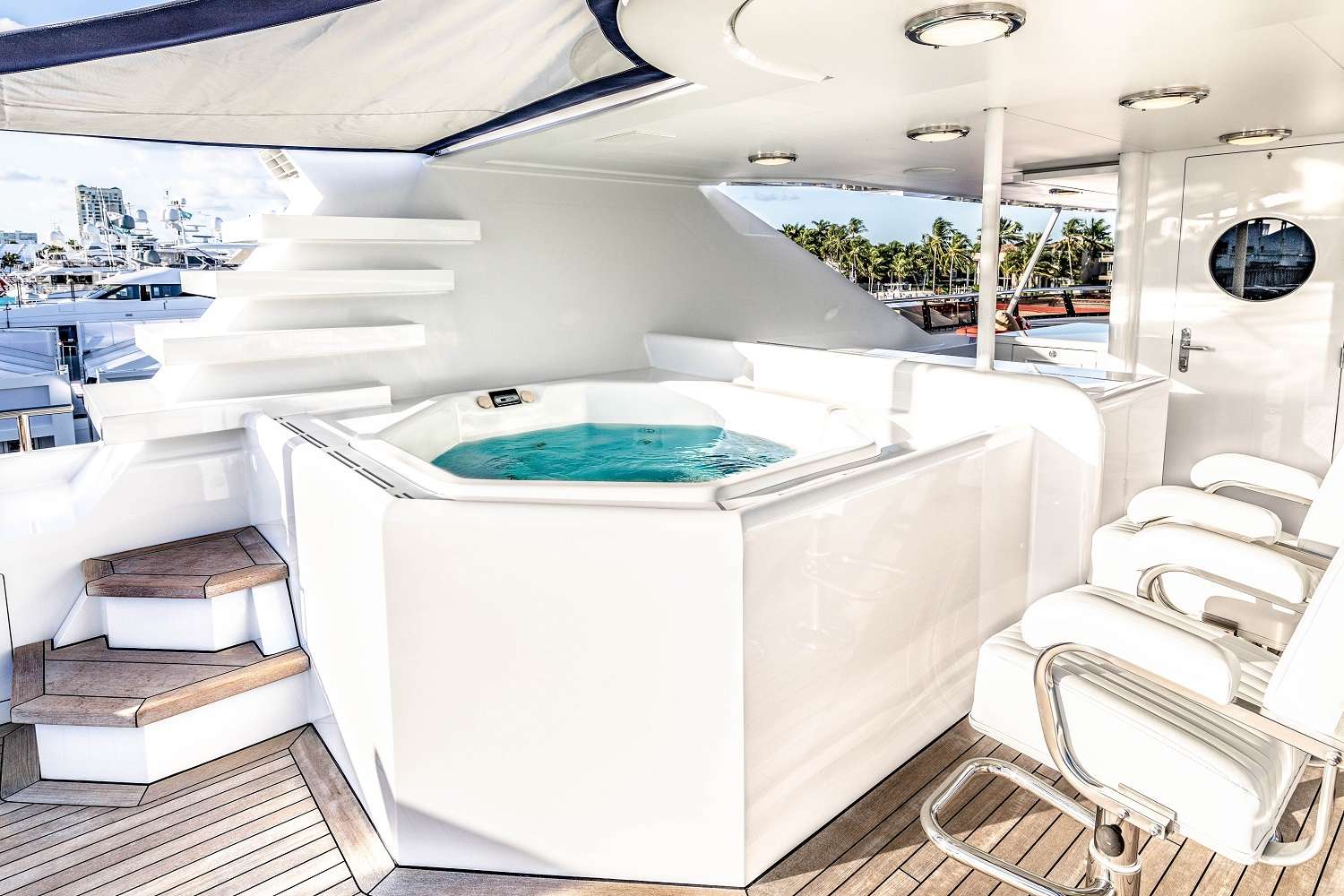 Luxury Crewed Motor Yacht NEVER ENOUGH photo 6